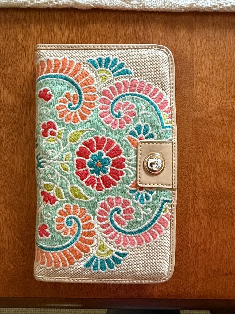 Spartina 449 Dulce Snap Wallet - Embroidered Floral Linen